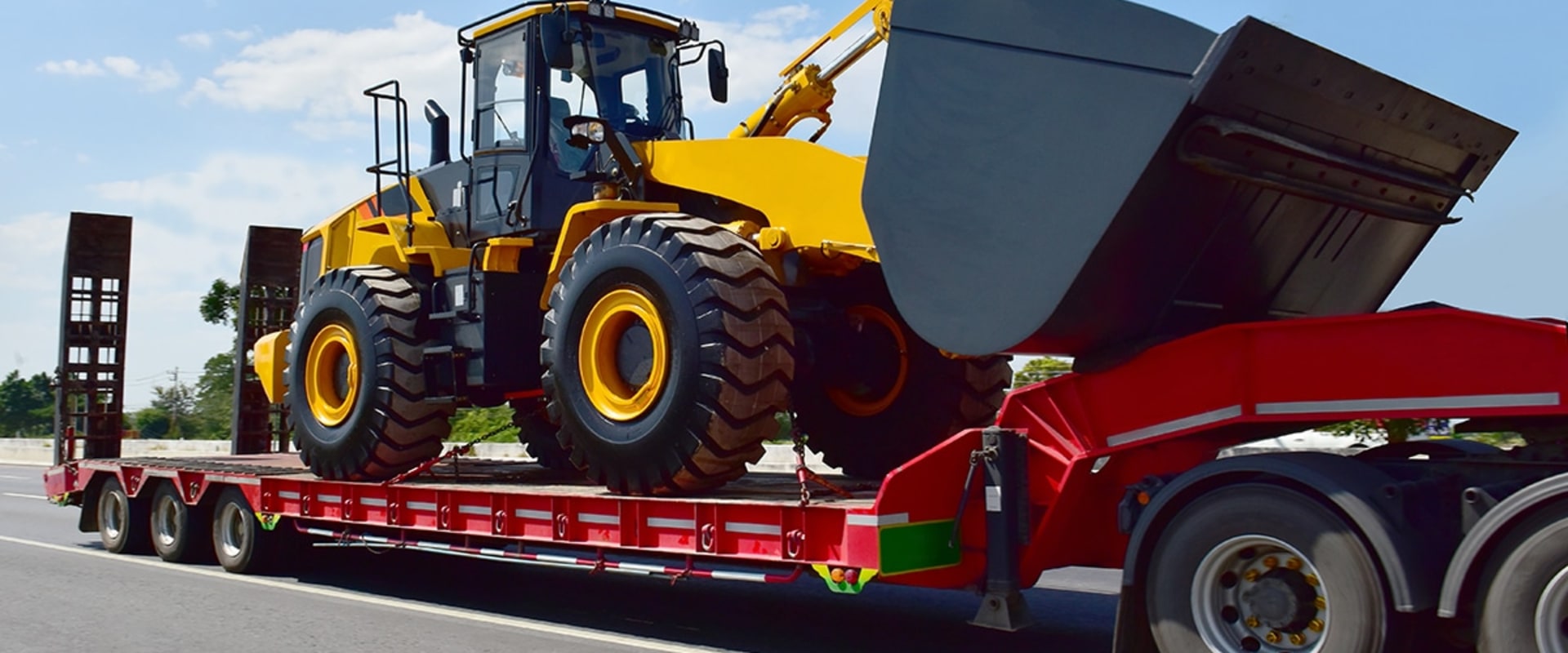 Exploring the World of Heavy Haulage Services: A Complete Guide to BMT Transport