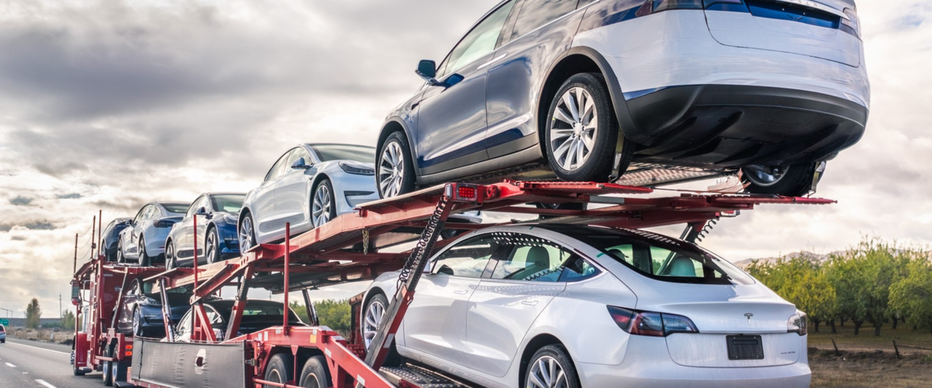 Seattle Auto Transport: The Ins and Outs of Shipping Your Vehicle